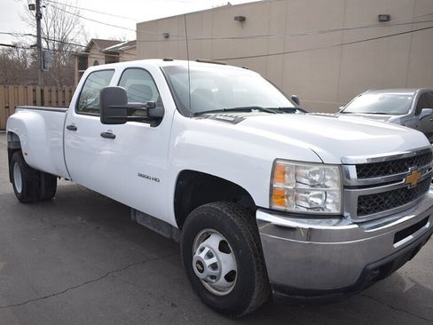 Used 2012 Chevrolet Silverado 3500 W/T image 1