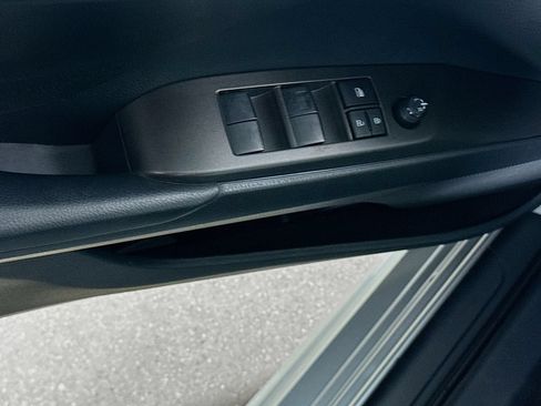 Certified 2023 Toyota Camry SE FWD image 18