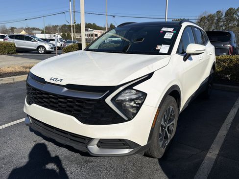 Used 2023 Kia Sportage EX w/ EX Premium Package image 3
