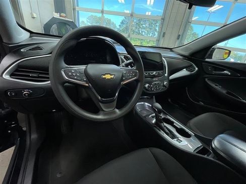 Used 2023 Chevrolet Malibu LT image 13