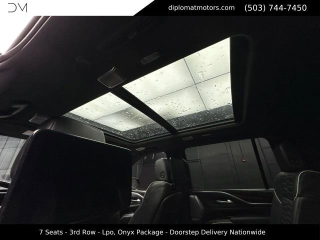 Used 2023 Cadillac Escalade ESV Sport Platinum w/ LPO, ONYX Package AWD/4WD image 23