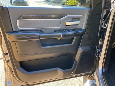 Used 2021 RAM 2500 Big Horn image 12