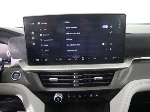 Certified 2025 Ford Explorer Platinum w/ Ultimate Package AWD/4WD image 51