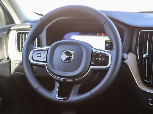 New 2026 Volvo XC60 T8 Plus w/ Climate Package PRO AWD/4WD image 15