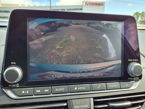 Used 2024 Nissan Altima 2.5 SV FWD image 5