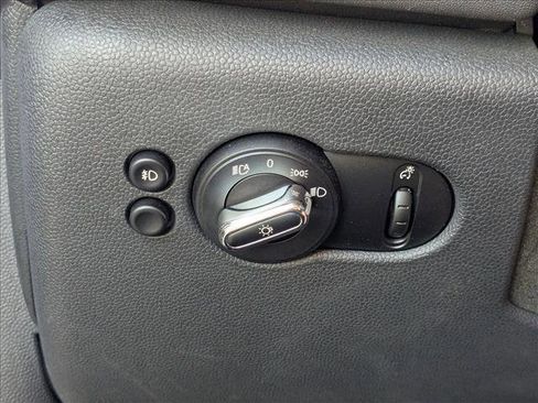 Used 2015 MINI Cooper S image 11