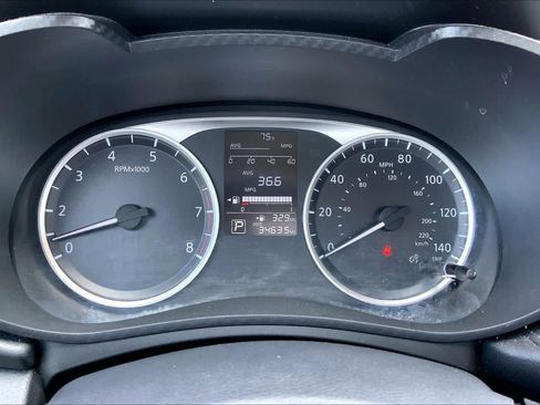 Used 2024 Nissan Versa S w/ Trunk Package image 25