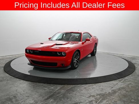 Used 2018 Dodge Challenger R/T Scat Pack RWD image 2