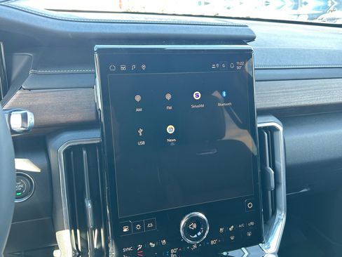 New 2026 GMC Acadia Denali Ultimate w/ LPO, Floor Liner Package image 17