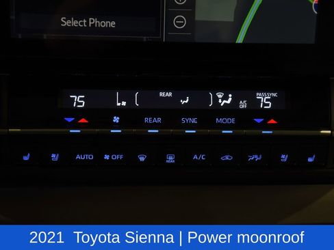 Used 2021 Toyota Sienna Limited image 17