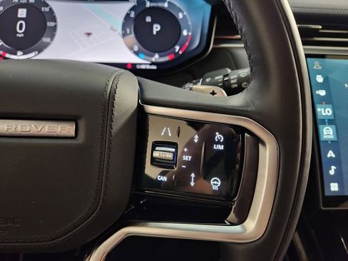 Used 2025 Land Rover Range Rover Sport SE image 28