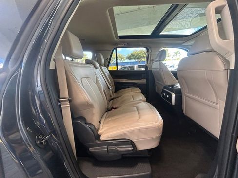Used 2023 Ford Expedition Max Limited image 34