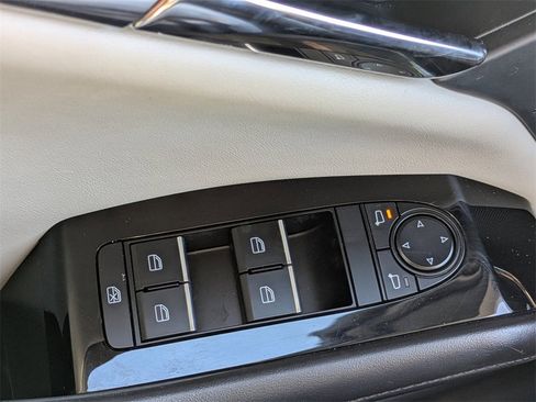 Used 2025 MAZDA MAZDA3 s image 23