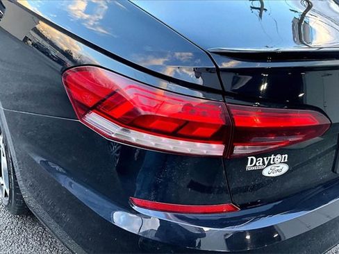 Used 2020 Volkswagen Passat 2.0T R-Line image 32