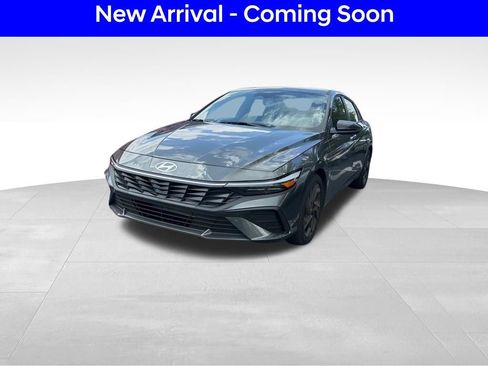 Used 2026 Hyundai Elantra Sport FWD image 1