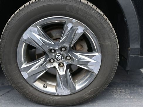 Used 2018 Toyota Highlander Limited Platinum image 36