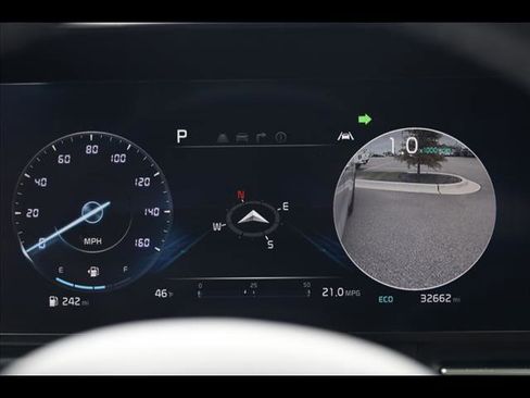 Used 2024 Kia Carnival SX image 15