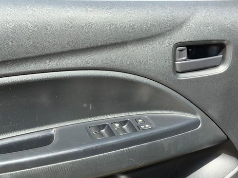 Used 2024 Mitsubishi Mirage ES FWD image 11