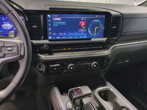 Used 2022 Chevrolet Silverado 1500 LTZ w/ LTZ Convenience Package II image 34