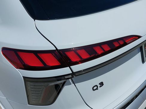 Certified 2026 Audi Q3 quattro 2.0T AWD/4WD image 38