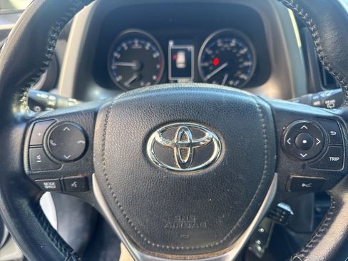 Used 2017 Toyota RAV4 XLE image 7