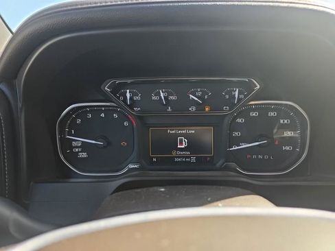 Used 2019 GMC Sierra 1500 SLT w/ SLT Premium Package AWD/4WD image 6