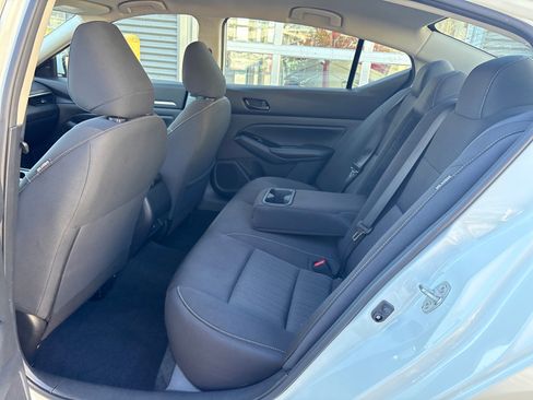 Used 2023 Nissan Altima 2.5 SV image 30