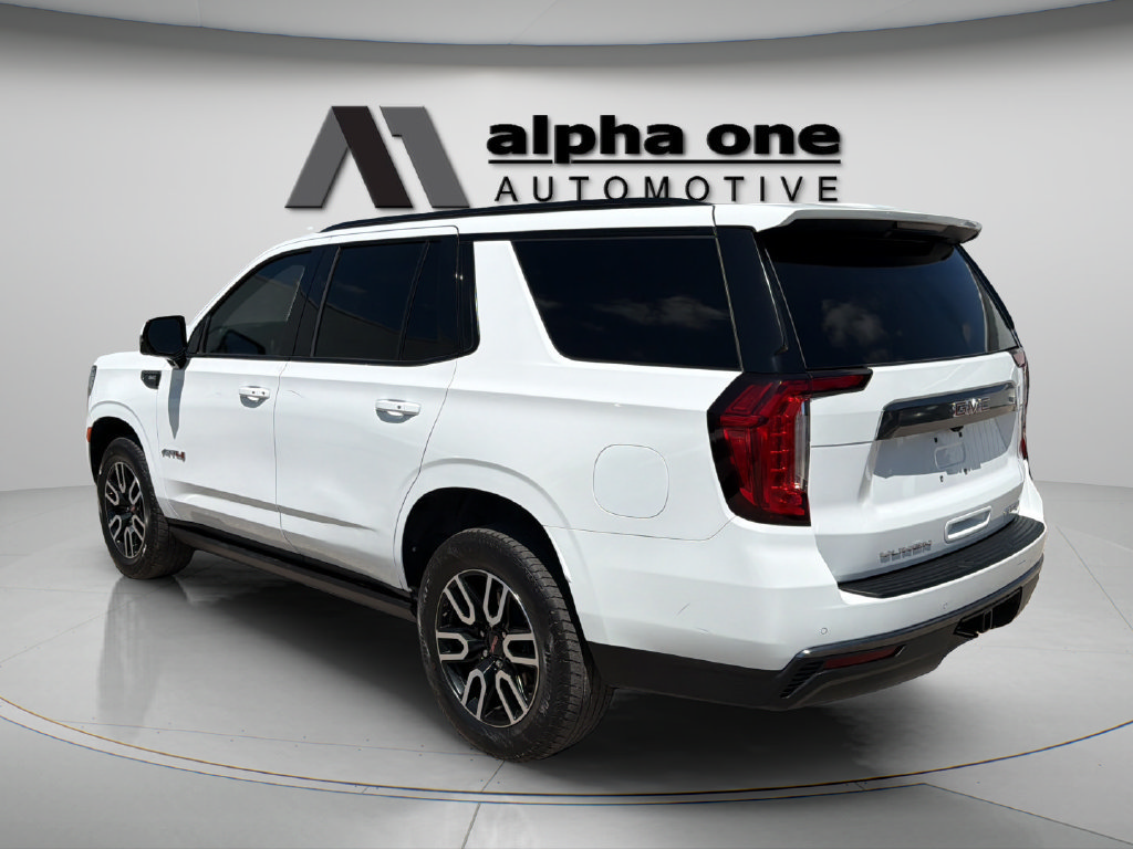Used 2023 GMC Yukon AT4 w/ AT4 Premium Package AWD/4WD image 9