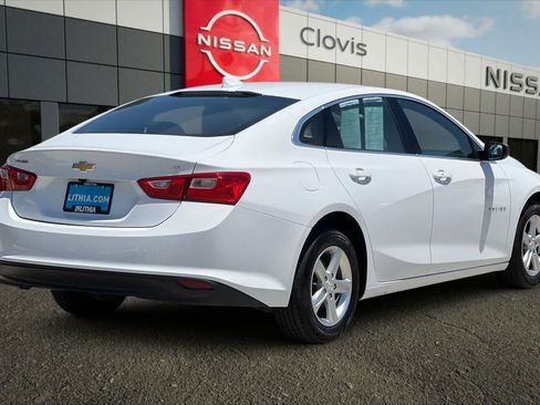 Used 2023 Chevrolet Malibu LT FWD image 3
