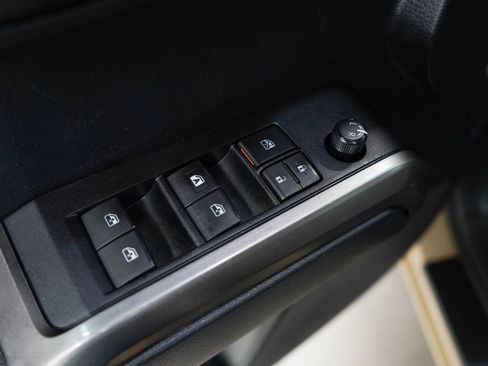 Used 2019 Toyota Tacoma SR5 RWD image 20