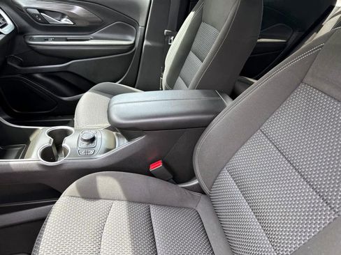 Used 2022 GMC Terrain SLE w/ Driver Convenience Package AWD/4WD image 12