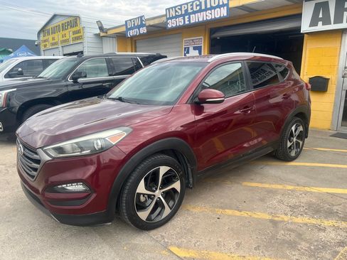 Used 2016 Hyundai Tucson Sport FWD image 3
