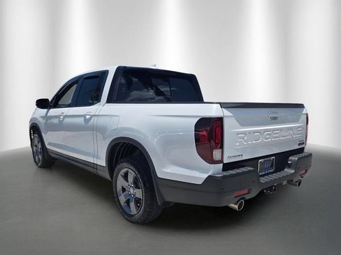 Certified 2024 Honda Ridgeline TrailSport image 5