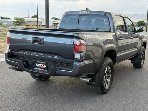 Used 2022 Toyota Tacoma TRD Off-Road w/ Technology Package AWD/4WD image 7