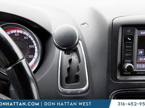 Used 2019 Dodge Grand Caravan SE FWD image 10