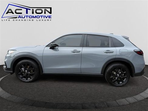 Used 2024 Honda HR-V Sport image 2