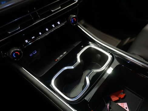 New 2026 Chevrolet Traverse LT w/ Midnight/Sport Edition image 17