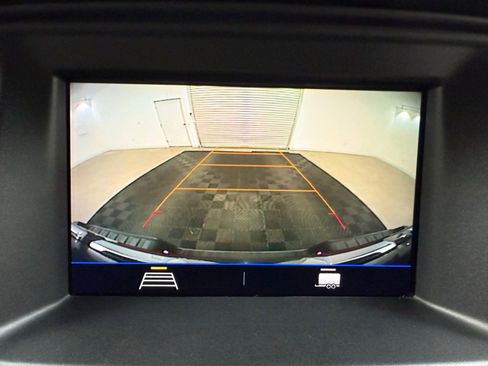 Used 2022 GMC Canyon Elevation Standard image 16