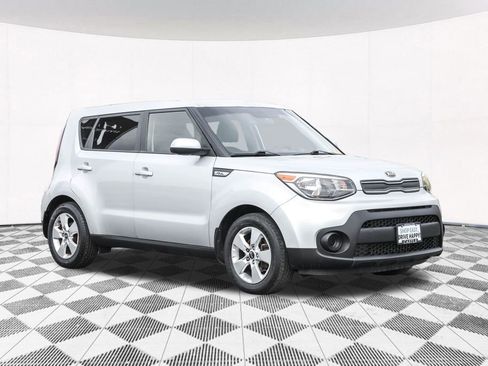 Used 2017 Kia Soul image 7
