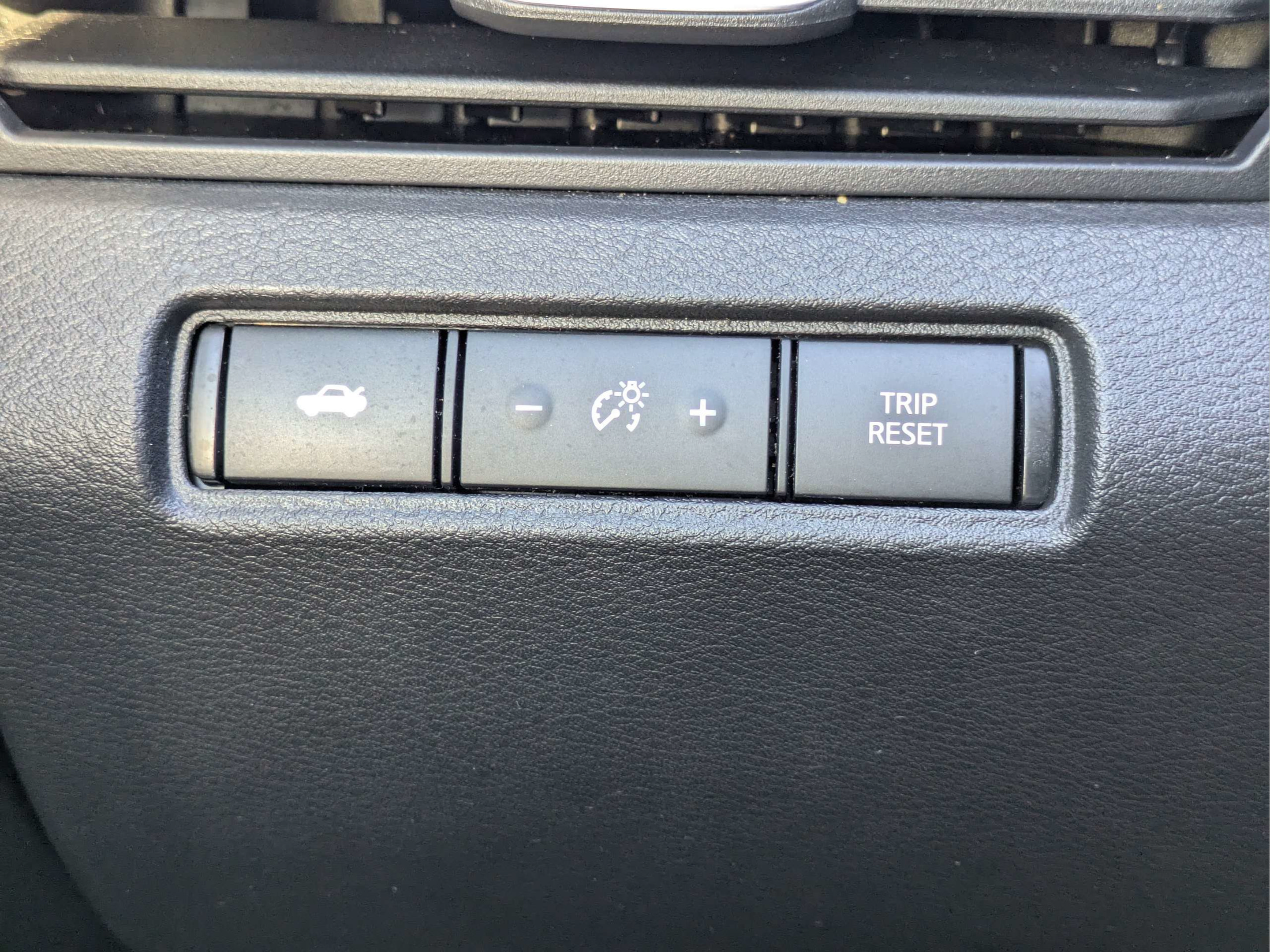 Used 2025 Nissan Altima 2.5 SV FWD image 20
