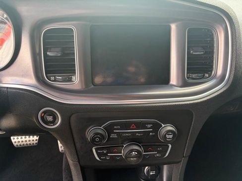 Used 2019 Dodge Charger Scat Pack RWD image 11