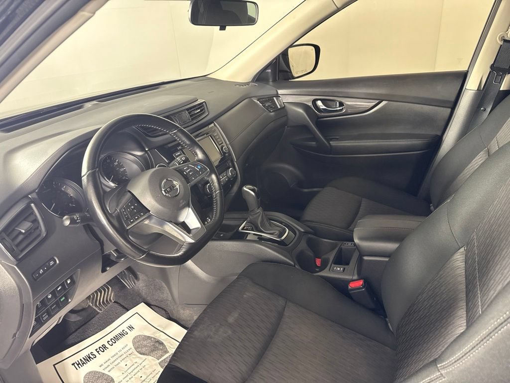 Used 2020 Nissan Rogue SV w/ Premium Package AWD/4WD image 16