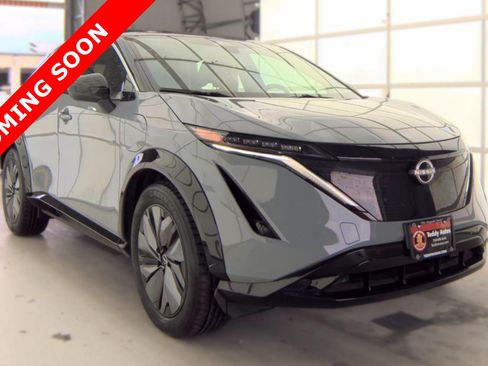 Used 2023 Nissan Ariya FWD image 3