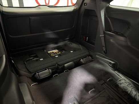 Used 2025 Toyota Sienna XLE Woodland Edition AWD/4WD image 15