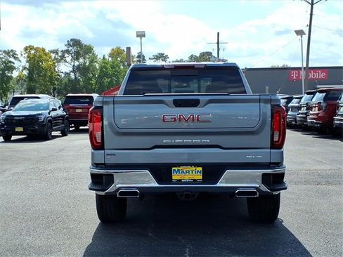New 2026 GMC Sierra 1500 SLT image 8