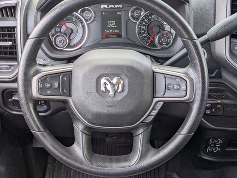 Used 2024 RAM 5500 Tradesman w/ Chrome Appearance Group AWD/4WD image 13
