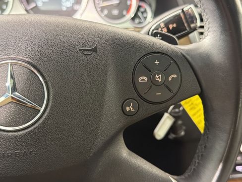 Used 2011 Mercedes-Benz E 350 BlueTEC Sedan image 23