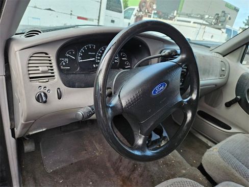 Used 1999 Ford Ranger XLT image 10