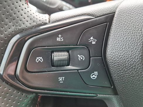 Used 2025 Chevrolet Trax RS w/ Driver Confidence Package image 24