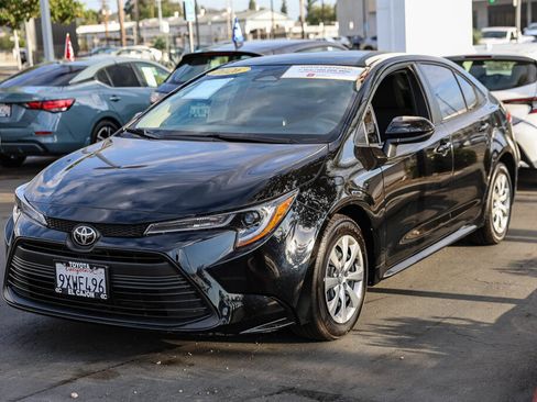 Certified 2026 Toyota Corolla LE FWD image 18